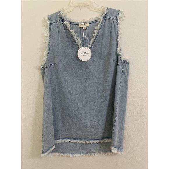 Umgee Tops - Umgee, Light Blue Denim Blouse, Sleeveless, NWT, Size Medium
